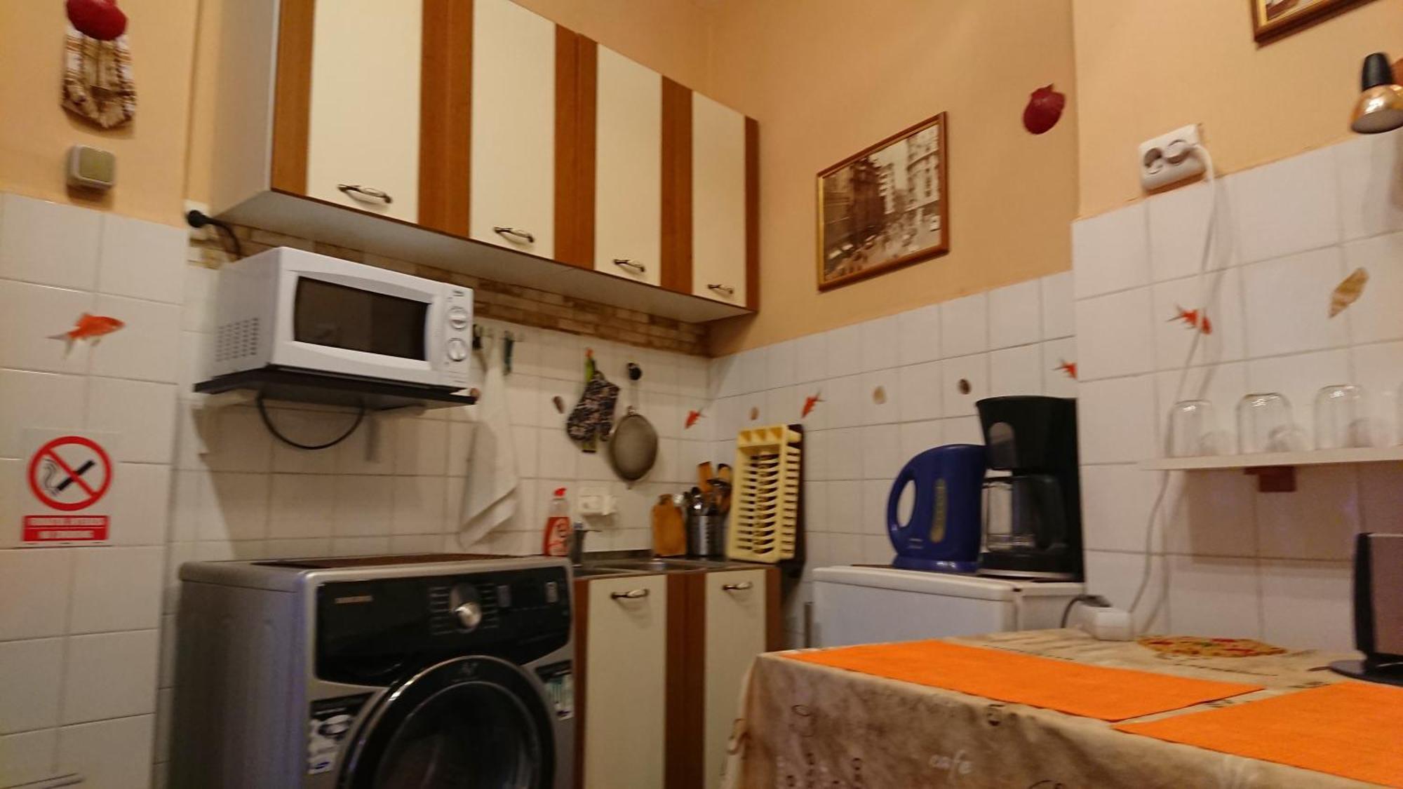 Studio Amzei Bucharest Luaran gambar